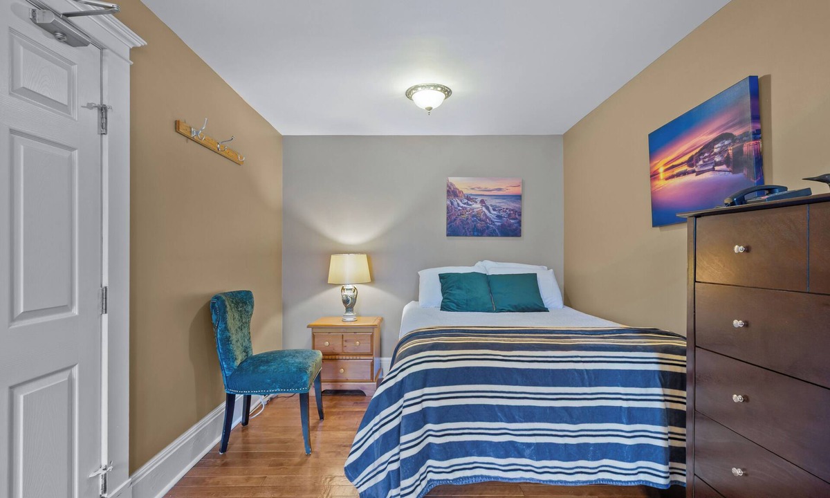 Waterford Valley Apartment | Chic Midstream Studio WiFi Parking