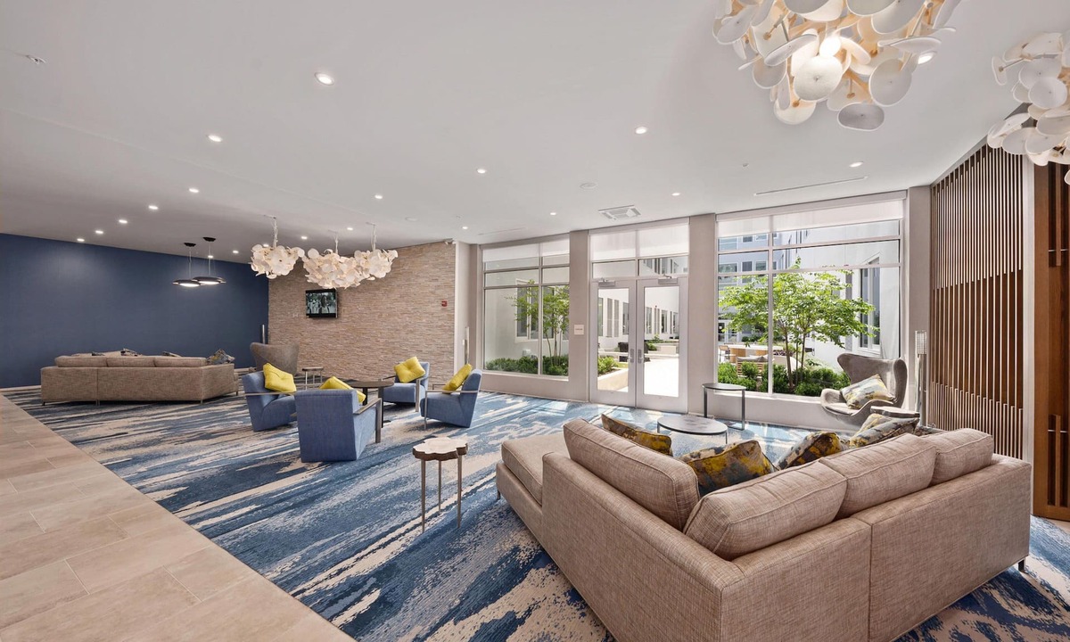 Coliseum Central Hotel | Element by Marriott Hampton Peninsula Town Center