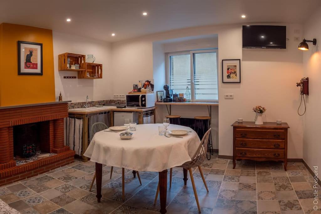 Combourg Apartment | Studio Le chat’Oh!