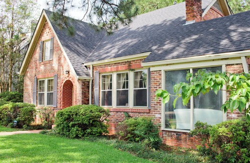 Montgomery House | Bright 3BR Retreat | Near Riverwalk Stadium