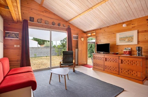 Bouhet Apartment | Chalet Studio Athome