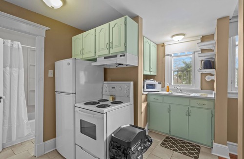 Waterford Valley Apartment | Chic Midstream Studio WiFi Parking