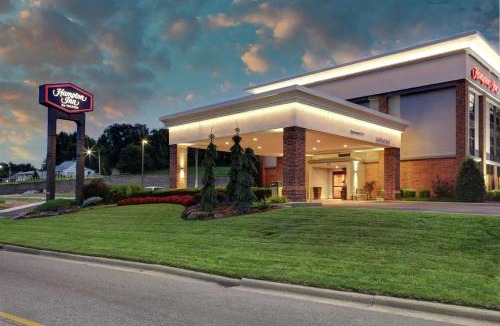 Jasper Hotel | Hampton Inn Jasper