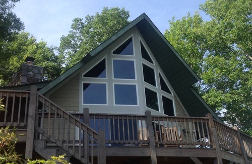 Clyde House | Long Range Unobstructed Mountain Views in a Well Appointed Home