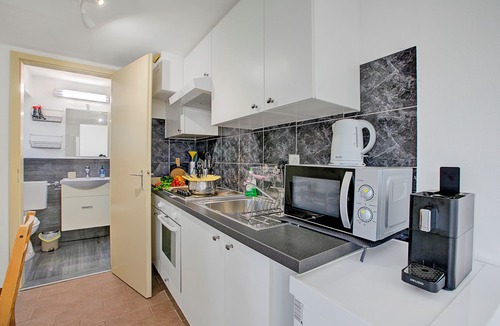 Agno Apartment | Studio W/panoramic View, Shared Pool, Garden & Terrace