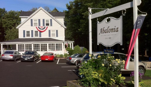 Abalonia Inn