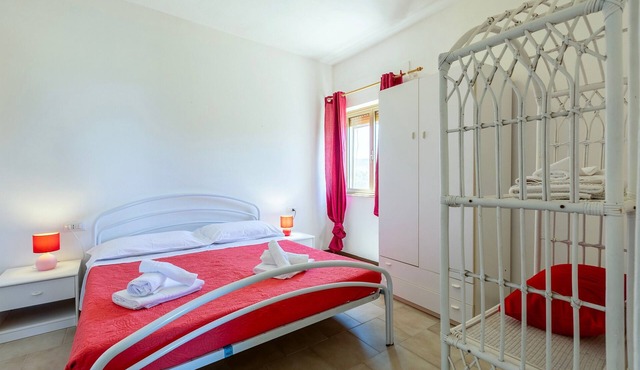 Apartment 'Villa Singola 2 Sea View' with Private Terrace and Air Conditioning