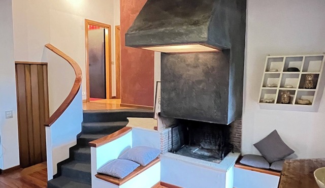 Stylish spacious private attic apartment ideally located in Castelfranco Veneto