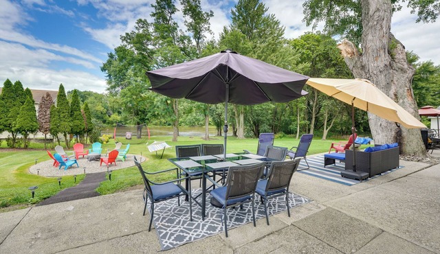 Waterfront Wallkill Duplex Home w/Fire Pits!