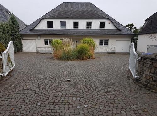 Wohnen im Souterrain einer Villa